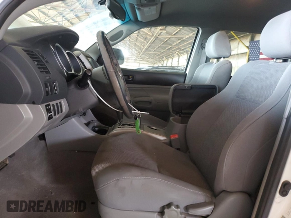 2005 Toyota Tacoma PreRunner with VIN 3TMKU72N15M003377, listed as a Copart auction lot 58870615 with 235,816 mi miles and Salvage title. Bid and sale history available at DreamBid. Image 7.