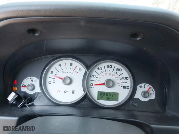 2006 Ford Escape XLT with VIN 1FMYU03186KA54716, listed as a IAAI auction lot 41893992 with 194,722 mi miles. Bid and sale history available at carsss.com. Image 7.