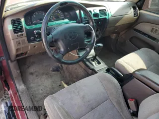 2000 Toyota 4Runner SR5 z VIN JT3GN86R1Y0155208, wystawiony jako Copart lot #53730605 z przebiegiem 220 701 mil mil oraz Szkoda całkowita • Salvage title. Historia ofert i sprzedaży dostępna na DreamBid. Obrazek 8.