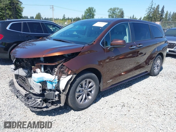 2021 Toyota Sienna XLE with VIN 5TDYSKFC9MS002567, listed as a IAAI auction lot 42162619 with 47,793 mi miles and . Bid and sale history available at DreamBid. Image 18.