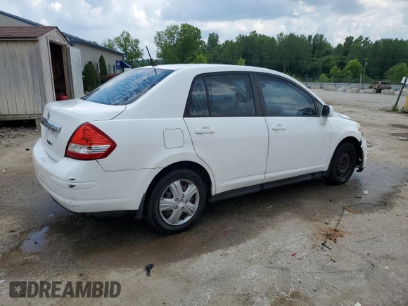 2011 Nissan Versa S z VIN 3N1BC1AP6BL449094, wystawiony jako Copart lot #62844835 z przebiegiem 166 749 mil mil oraz Szkoda całkowita • Salvage title. Historia ofert i sprzedaży dostępna na DreamBid. Obrazek 3.