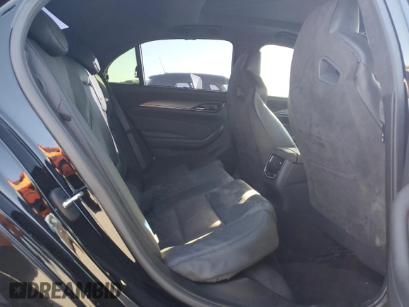 2019 Cadillac CTS-V z VIN 1G6A15S69K0144779, wystawiony jako Copart lot #81850564 z przebiegiem 62 478 mil mil oraz Czysty tytuł • Clean title. Historia ofert i sprzedaży dostępna na DreamBid. Obrazek 10.