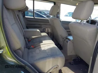 2007 Jeep Commander Sport with VIN 1J8HG48P97C691117, listed as a IAAI auction lot 41976259 with 260,996 mi miles. Bid and sale history available at carsss.com. Image 8.