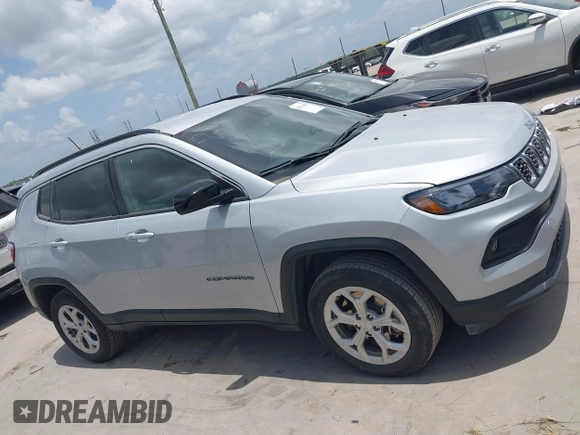 2024 Jeep Compass Latitude with VIN 3C4NJDBN8RT107008, listed as a IAAI auction lot 42521682 with 33,745 mi miles and . Bid and sale history available at DreamBid. Image 13.