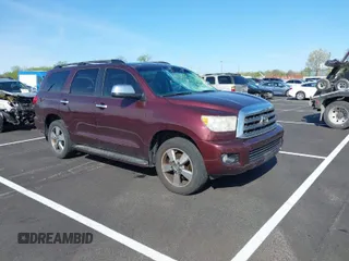 2008 Toyota Sequoia Ltd with VIN 5TDZY68A38S009929, listed as a IAAI auction lot 41918898 with 276,378 mi miles. Bid and sale history available at carsss.com. Image 1.