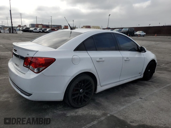 2014 Chevrolet Cruze 2LT z VIN 1G1PE5SB9E7436879, wystawiony jako Copart lot #59379565 z przebiegiem 183 282 mil mil oraz Czysty tytuł • Clean title. Historia ofert i sprzedaży dostępna na DreamBid. Obrazek 3.