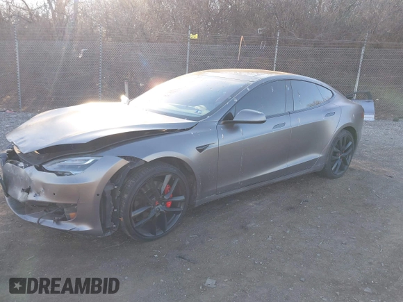 2018 Tesla Model S 75D z VIN 5YJSA1E4XJF291438, wystawiony jako IAAI lot #41311045 z przebiegiem Nie podano mil oraz . Historia ofert i sprzedaży dostępna na DreamBid. Obrazek 19.