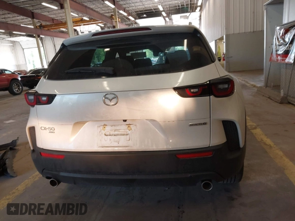 2023 Mazda CX-50 S Premium Plus z VIN 7MMVABEM5PN137829, wystawiony jako IAAI lot #42100783 z przebiegiem 22 209 mil mil oraz . Historia ofert i sprzedaży dostępna na DreamBid. Obrazek 17.