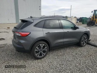 2022 Ford Escape SE with VIN 1FMCU9G68NUB97107, listed as a Copart auction lot 42632125 with 7,615 mi miles and Salvage Title. Bid and sale history available at DreamBid. Image 3.