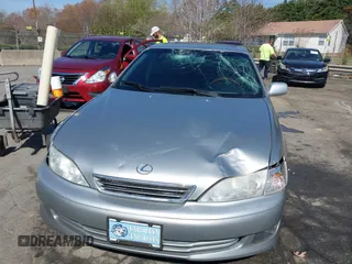 2001 Lexus ES 300 with VIN JT8BF28GX15106964, listed as a IAAI auction lot 41839927 with 148,174 mi miles. Bid and sale history available at carsss.com. Image 6.