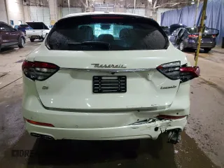 2021 Maserati Levante z VIN ZN661XUA5MX370925, wystawiony jako Copart lot #43057965 z przebiegiem 29 467 mil mil oraz Szkoda całkowita • Salvage title. Historia ofert i sprzedaży dostępna na DreamBid. Obrazek 6.