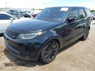2017 Land Rover Discovery HSE z VIN SALRRBBV1HA021519, wystawiony jako IAAI lot #42234700 z przebiegiem Nie podano mil oraz . Historia ofert i sprzedaży dostępna na DreamBid. Obrazek 2.