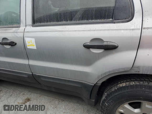2005 Ford Escape XLT with VIN 1FMYU03135DA00081, listed as a Copart auction lot 74485414 with 0 mi miles and Salvage Title. Bid and sale history available at carsss.com. Image 12.