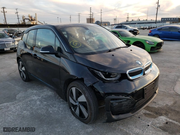 2019 BMW i3 with VIN WBY8P2C56K7E87976, listed as a Copart auction lot 67334132 with NaN miles. Bid and sale history available at carsss.com. Image 4.