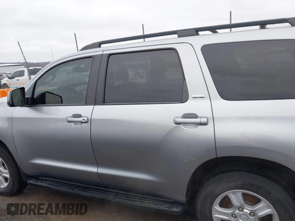 2013 Toyota Sequoia SR5 with VIN 5TDBW5G1XDS078226, listed as a IAAI auction lot 41553787 with 190,632 mi miles. Bid and sale history available at carsss.com. Image 15.