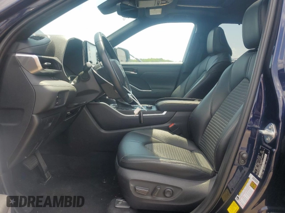 2021 Toyota Highlander XSE with VIN 5TDJZRBH1MS059191, listed as a Copart auction lot 61137125 with 44,747 mi miles and Salvage title. Bid and sale history available at DreamBid. Image 7.