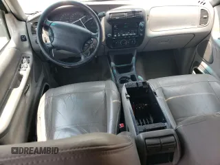 2000 Ford Explorer XLT with VIN 1FMZU83P8YUB63966, listed as a Copart auction lot 59455755 with 136,852 mi miles and Clean title. Bid and sale history available at DreamBid. Image 8.