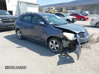 2009 Pontiac Vibe with VIN 5Y2SM67009Z459107, listed as a IAAI auction lot 41788852 with 196,255 mi miles. Bid and sale history available at carsss.com. Image 1.