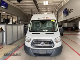 2015 Ford Transit z VIN 1FTNR2XM8FKB33456, wystawiony jako IAAI lot #42437152 z przebiegiem 214 368 mil mil oraz . Historia ofert i sprzedaży dostępna na DreamBid. Obrazek 1.