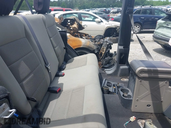 2008 Jeep Wrangler Unlimited Sahara with VIN 1J4GA59138L501621, listed as a IAAI auction lot 42245134 with 241,361 mi miles and . Bid and sale history available at DreamBid. Image 8.