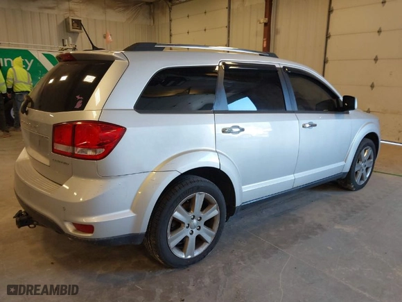 2014 Dodge Journey Limited with VIN 3C4PDDDG4ET175007, listed as a IAAI auction lot 41888742 with 218,585 mi miles. Bid and sale history available at carsss.com. Image 4.