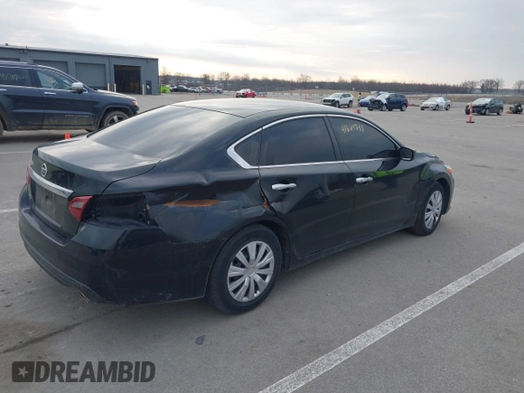 2018 Nissan Altima 2.5 SR with VIN 1N4AL3APXJC228943, listed as a IAAI auction lot 41629733 with 150,725 mi miles. Bid and sale history available at carsss.com. Image 4.