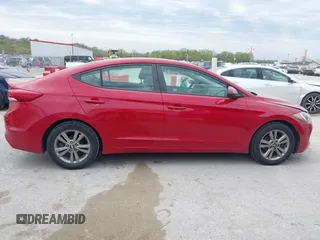 2017 Hyundai Elantra Limited z VIN 5NPD84LF5HH034290, wystawiony jako IAAI lot #42022821 z przebiegiem 186 046 mil mil oraz . Historia ofert i sprzedaży dostępna na DreamBid. Obrazek 13.