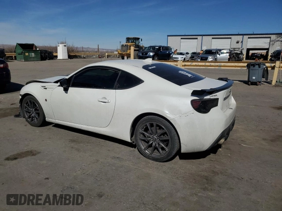 2017 Toyota 86 z VIN JF1ZNAA18H8707260, wystawiony jako Copart lot #45957555 z przebiegiem 83 480 mil mil oraz Szkoda całkowita • Salvage title. Historia ofert i sprzedaży dostępna na DreamBid. Obrazek 2.