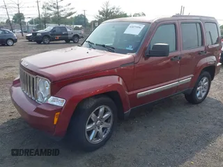 2008 Jeep Liberty Limited z VIN 1J8GN58KX8W270437, wystawiony jako IAAI lot #42473596 z przebiegiem 194 936 mil mil oraz . Historia ofert i sprzedaży dostępna na DreamBid. Obrazek 2.