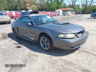 2003 Ford Mustang Standard z VIN 1FAFP40463F327753, wystawiony jako IAAI lot #42005257 z przebiegiem 325 449 mil mil oraz . Historia ofert i sprzedaży dostępna na DreamBid. Obrazek 1.