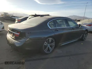 2016 BMW 7 Series 740i z VIN WBA7E2C53GG504611, wystawiony jako Copart lot #42253395 z przebiegiem 35 965 mil mil oraz Szkoda całkowita • Salvage title. Historia ofert i sprzedaży dostępna na DreamBid. Obrazek 3.