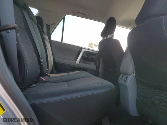 2010 Toyota 4Runner SR5 with VIN JTEZU5JR8A5003413, listed as a Copart auction lot 52416375 with 170,321 mi miles and Salvage Title. Bid and sale history available at carsss.com. Image 11.
