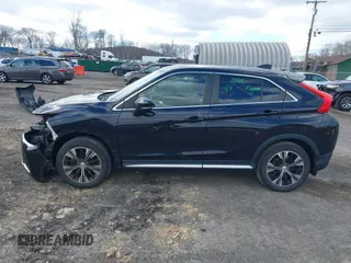 2019 Mitsubishi Eclipse Cross SE z VIN JA4AT5AA5KZ048554, wystawiony jako IAAI lot #41992025 z przebiegiem 76 052 mil mil oraz . Historia ofert i sprzedaży dostępna na DreamBid. Obrazek 14.