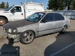 2000 Honda Civic VP with VIN 2HGEJ6612YH577711, listed as a Copart auction lot 52239805 with 195,138 mi miles and Salvage Title. Bid and sale history available at carsss.com. Image 1.