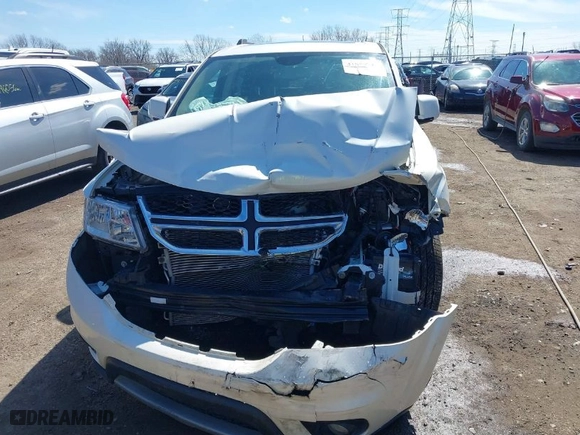 2014 Dodge Journey Limited with VIN 3C4PDCDG6ET105728, listed as a IAAI auction lot 41859746 with 184,335 mi miles. Bid and sale history available at carsss.com. Image 12.