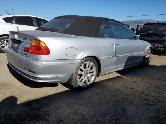 2001 BMW 3 Series 330Ci with VIN WBABS534X1JU87859, listed as a Copart auction lot 88583835 with 151,497 mi miles and Clean Title. Bid and sale history available at carsss.com. Image 3.