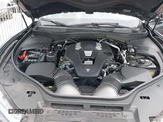 2017 Maserati Levante z VIN ZN661XUA0HX212398, wystawiony jako IAAI lot #42125919 z przebiegiem 54 157 mil mil oraz . Historia ofert i sprzedaży dostępna na DreamBid. Obrazek 10.