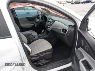 2024 Chevrolet Equinox LS z VIN 3GNAXHEG4RL217496, wystawiony jako IAAI lot #41932850 z przebiegiem 26 583 mil mil oraz . Historia ofert i sprzedaży dostępna na DreamBid. Obrazek 5.