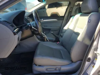 2004 Acura TSX w/Navigation z VIN JH4CL95924C011519, wystawiony jako Copart lot #87966825 z przebiegiem 213 023 mil mil oraz Szkoda całkowita • Salvage title. Historia ofert i sprzedaży dostępna na DreamBid. Obrazek 7.