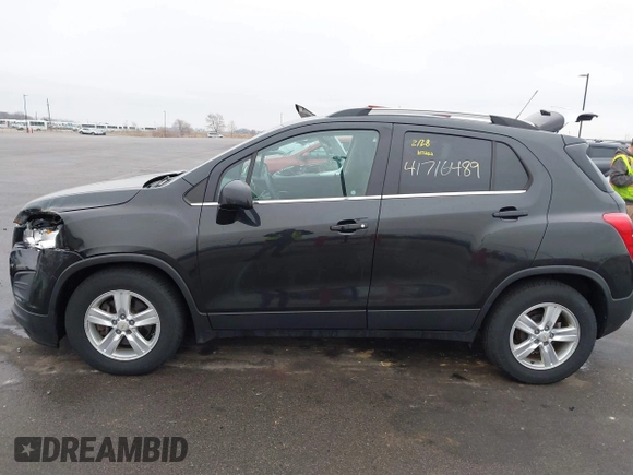 2015 Chevrolet Trax LT with VIN KL7CJLSBXFB057679, listed as a IAAI auction lot 41716489 with 97,468 mi miles. Bid and sale history available at carsss.com. Image 14.