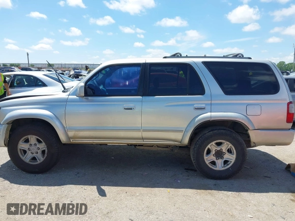 2000 Toyota 4Runner SR5 z VIN JT3GN86R8Y0158722, wystawiony jako IAAI lot #42200093 z przebiegiem 226 949 mil mil oraz . Historia ofert i sprzedaży dostępna na DreamBid. Obrazek 14.