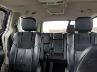 2013 Chrysler Town & Country Limited z VIN 2C4RC1GG9DR711585, wystawiony jako Copart lot #52674455 z przebiegiem Nie podano mil oraz Szkoda całkowita • Salvage title. Historia ofert i sprzedaży dostępna na DreamBid. Obrazek 10.