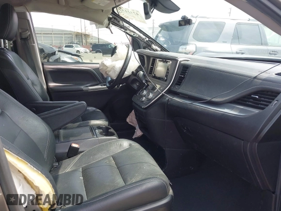 2019 Toyota Sienna SE z VIN 5TDXZ3DC2KS992085, wystawiony jako IAAI lot #42421397 z przebiegiem 93 947 mil mil oraz . Historia ofert i sprzedaży dostępna na DreamBid. Obrazek 5.