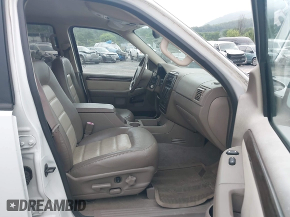 2003 Ford Explorer Eddie Bauer with VIN 1FMZU74KX3UC60074, listed as a IAAI auction lot 42579589 with 149,873 mi miles and . Bid and sale history available at DreamBid. Image 5.