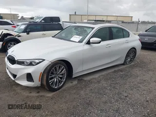 2024 BMW 3 Series 330i with VIN 3MW69FF0XR8E38275, listed as a IAAI auction lot 42646598 with 39,015 mi miles and . Bid and sale history available at DreamBid. Image 20.