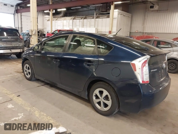 2013 Toyota Prius One with VIN JTDKN3DU8D1730070, listed as a IAAI auction lot 41831762 with 186,192 mi miles. Bid and sale history available at carsss.com. Image 3.