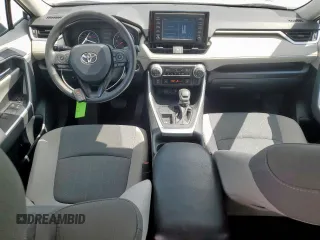 2019 Toyota RAV4 XLE with VIN 2T3W1RFV2KC015887, listed as a Copart auction lot 61869255 with 69,227 mi miles and Clean title. Bid and sale history available at DreamBid. Image 8.