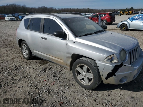2007 Jeep Compass Sport with VIN 1J8FT47WX7D383699, listed as a Copart auction lot 88482135 with 219,898 mi miles and Salvage Title. Bid and sale history available at carsss.com. Image 4.