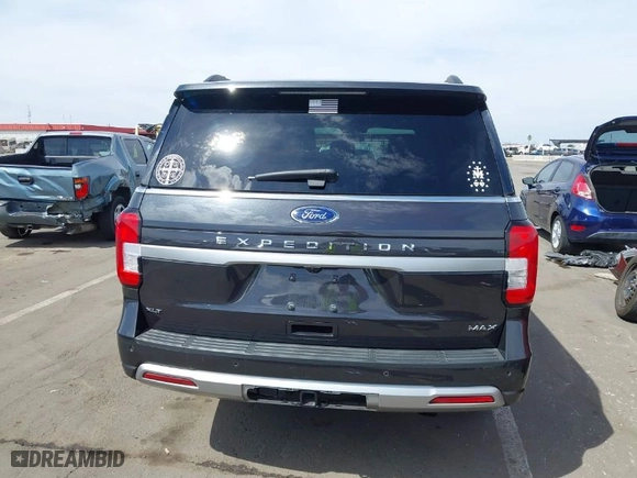2023 Ford Expedition Max XLT with VIN 1FMJK1J8XPEA46999, listed as a IAAI auction lot 41892024 with 18,513 mi miles. Bid and sale history available at carsss.com. Image 16.
