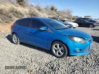 2014 Ford Focus SE with VIN 1FADP3K27EL413395, listed as a Copart auction lot 50550685 with 92,293 mi miles and Clean Title. Bid and sale history available at carsss.com. Image 4.